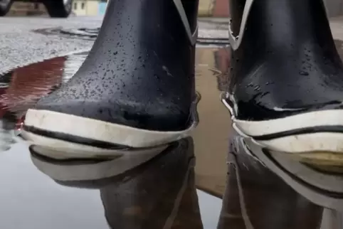 Gummistiefel sind weiter angesagt. 