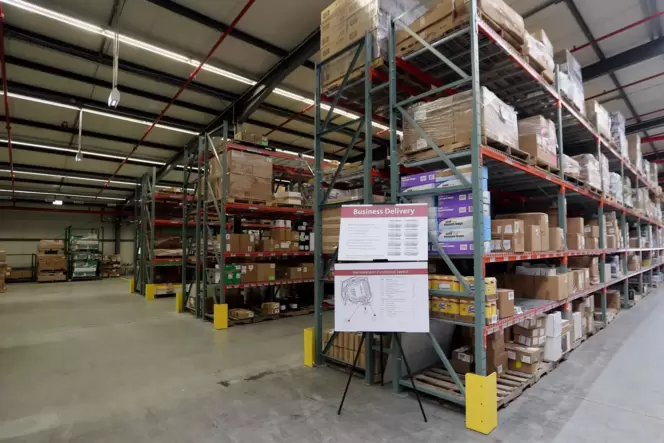 Im US-Depot lagern unter anderem große Mengen Lebensmittel, Möbel und Ausrüstung für die GIs und deren Angehörigen.