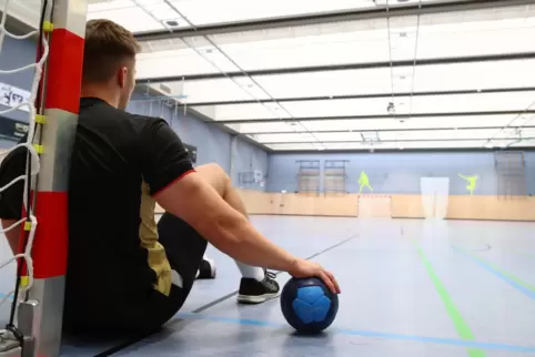 Der Handball muss wieder abwarten. 