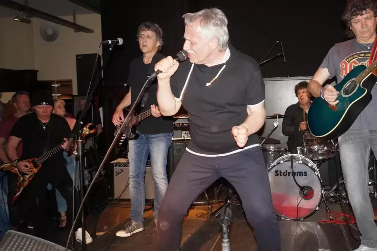 Limerick 2018 im Musikclub Z1. Von links: Bernd Hess, Gunnar Henges, Heinz Joas, Jakel Bossert und Robert Lehner.