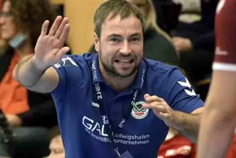 Ceven Klatt, Trainer der Eulen Ludwigshafen, erwartet eine couragierte Abwehrleistung seiner Mannschaft gegen Gummersbach.