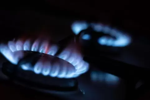 Gasflammen auf Küchenherd: Energiepreise steigen.