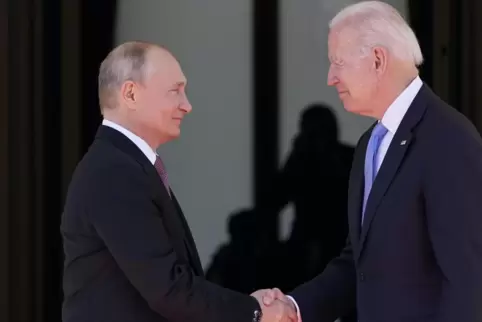 Im Juni haben sich Wladimir Putin und Joe Biden persönlich in Genf getroffen. Ihr Ukraine-Gipfel wird nur eine Videoschalte sein