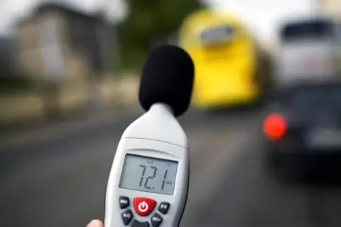 Für Verkehrslärm gibt es Grenzwerte. In Frankenthal liegen diese bei 67 Dezibel am Tag und 57 in der Nacht. Nicht überall wird d