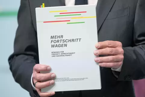 Die Mitglieder von SPD, FDP und den Grünen wollen gemeinsam die Regierungsarbeit in den kommenden vier Jahren gestalten.