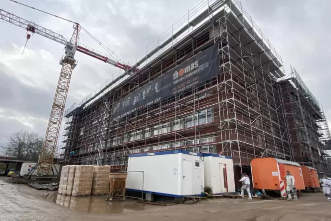 Das Gebäude, in das das Medizinische Versorgungszentrum einzieht, steht unter Denkmalschutz und wird noch saniert. Das Gebäude, in das das Medizinische Versorgungszentrum einzieht, steht unter Denkmalschutz und wird noch saniert.