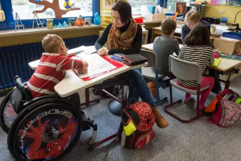 Besser gemeinsam: Schüler mit und ohne Behinderung in einer Klasse – das bedeutet Inklusion.