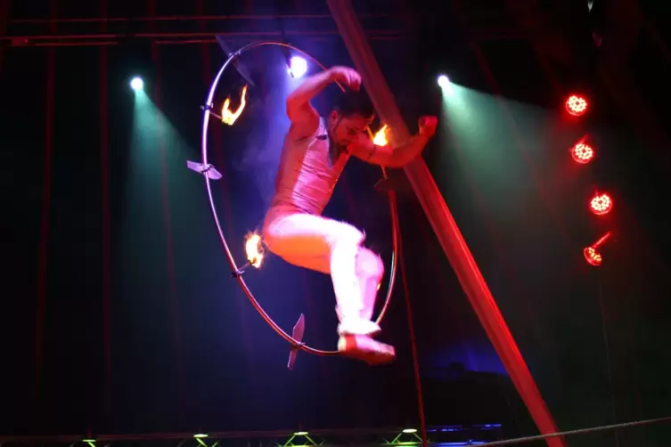 Feurige Akrobatik: Zirkusnummer aus dem Jahr 2018.