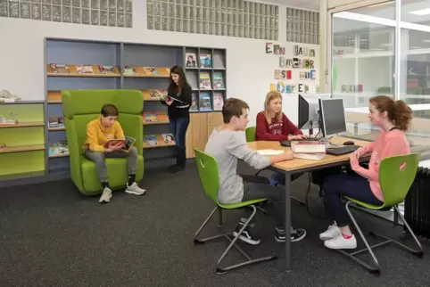 Die Bibliothek, im Jahr 2018 fotografiert, ist ein beliebter Rückzugs- und Lernort. 