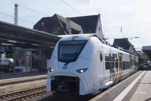 Auf der Linie S6 von Mannheim über Worms (Foto) nach Mainz haben neue Mireo fast den kompletten Verkehr übernommen.