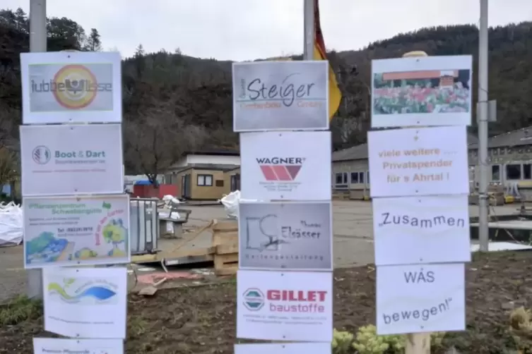 Diese Firmen helfen bei der Aktion &bdquo;Zusammen was bewegen&ldquo; in Altenburg. 