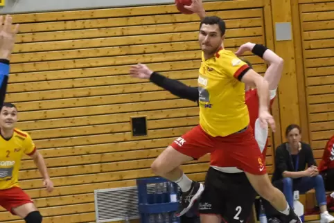 Gegen Kastellaun/Simmern war Jochen Schloß gut drauf: Zehn Treffer gelangen dem Routinier. 