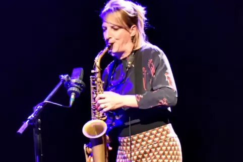 Alexandra Lehmler hat eine Vorliebe für die dunklen Moll-Töne.