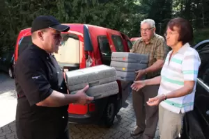 „Essen auf Rädern“.