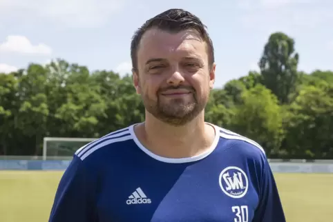 Kann mit allen Spielern des jetzigen Kaders auch für die nächste Saison planen: SVN-Trainer Andreas Hergert. Kann mit allen Spielern des jetzigen Kaders auch für die nächste Saison planen: SVN-Trainer Andreas Hergert.