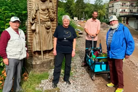 Hier an zentraler Stelle der Südroute mit dem Pilger war für Heinz Burkhardt, Renate Stürmer, Konrad Maurer und Konrad Lerschmac