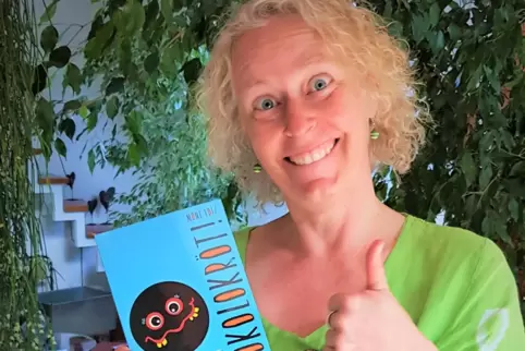 Kinderbuchautorin Moni Folz liefert ein neues Abenteuer von Kobold Theodor. Kinderbuchautorin Moni Folz liefert ein neues Abenteuer von Kobold Theodor.