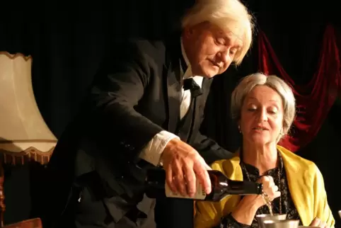 Selbst schon ein Klassiker: das Mannheimer „Dinner for one“ mit Gunter Möckel und Regina Steegmüller.