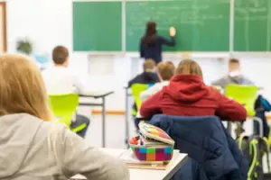 Schüler im Unterricht. Schüler im Unterricht.