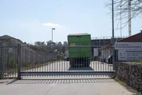 Der Wertstoffhof. Der fälschlicherweise eingetragene Name Holzmühlstraße 1 wird nun ersetzt. 