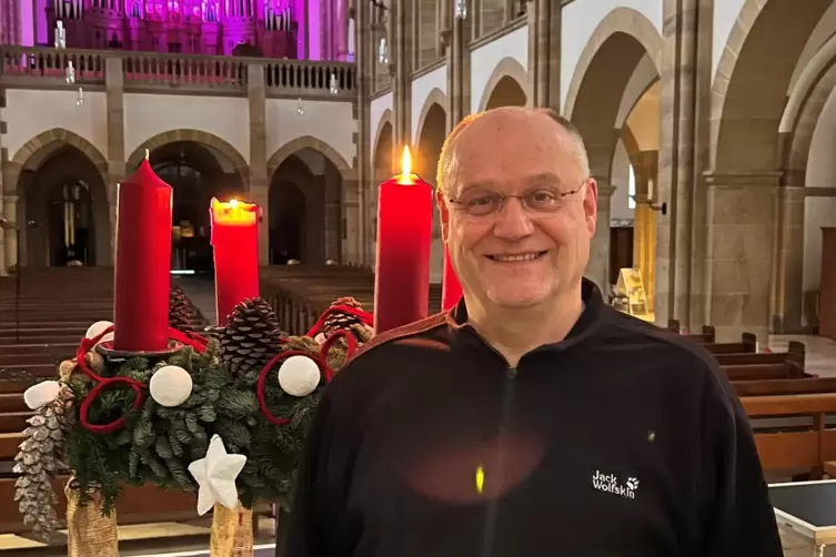Horst Christill in der Landauer Marienkirche. 