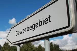 Gewerbegebiet: Firmenabgaben spülen viel Geld in die Speyerer Stadtkasse. Gewerbegebiet: Firmenabgaben spülen viel Geld in die Speyerer Stadtkasse.