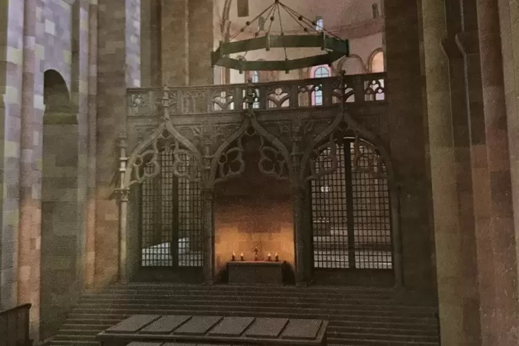 Computersimulation: Die Grablege der Kaiser und K&ouml;nige vor ihrer Zerst&ouml;rung 1689. 