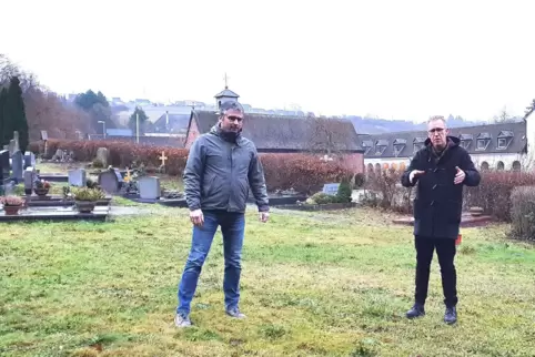  Auf dem Friedhof von Maria Rosenberg entsteht ein konfessionenübergreifender Gedenkort für Sternenkinder, wie Diakon Steffen Du