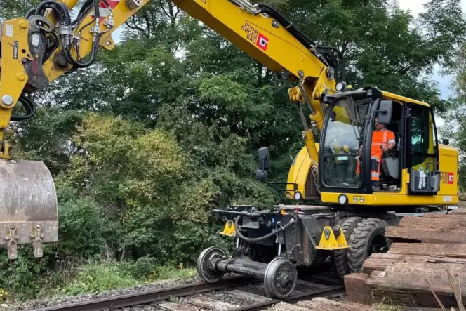 Eines der großen, laufenden Investitionsprojekte des Kreises ist die Sanierung der Zellertalbahn, die vom Land mit 85 Prozent be Eines der großen, laufenden Investitionsprojekte des Kreises ist die Sanierung der Zellertalbahn, die vom Land mit 85 Prozent be