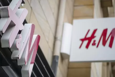 Instabox wird Pakete des Modehändlers H&M ausliefern. 