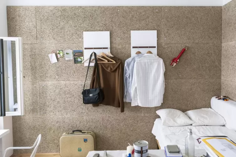 Blick in eins der privaten Zimmer im VinziRast Mittendrin, einem dauerhaften Wohnprojekt f&uuml;r ehemals Obdachlose und Student:inne