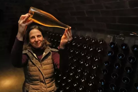 Barbara Roth im Sektkeller des Wilhelmshofs. Das Siebeldinger Weingut hat die beste Sektkollektion des Jahres geliefert. 