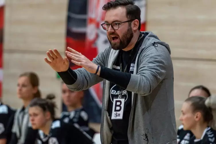 Rund ein Jahr lang hatte Martin Schwarwald zuletzt auf und um die Bank als Profitrainer beim Frauenhandball-Bundesligisten TSV B