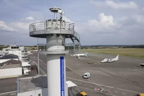 Blick auf den Sommer 2022: der Flughafen Saarbrücken.