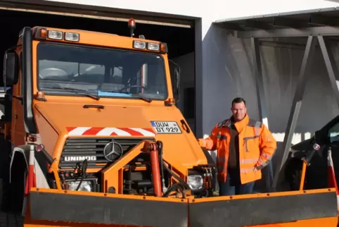 Der neue Bauhofleiter in Wachenheim, Christian Klug, ist für den Winter bestens gerüstet 