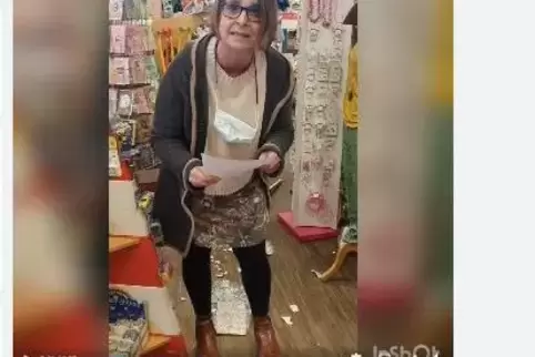 Wutausbruch aus Video: Beitrag von Cosimina Heilig. Wutausbruch aus Video: Beitrag von Cosimina Heilig.