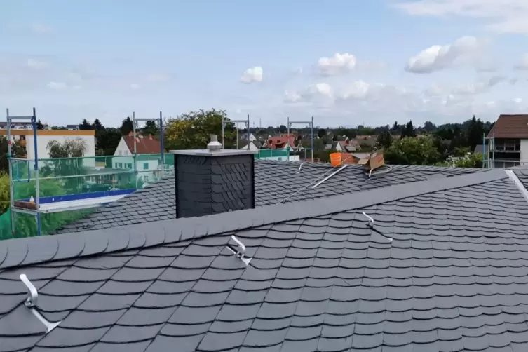 Ein neues Dach für das Schlösschen in Limburgerhof