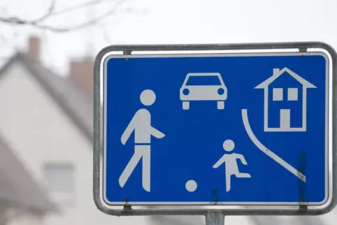 Nur ein Übungsprojekt für alternative Argumentationsmuster: die Spielstraße. 