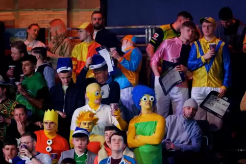 Maske? Abstand? Diese Pflicht gibt es im Alexandra Palace weder für die Zuschauer noch für die Aktiven. 