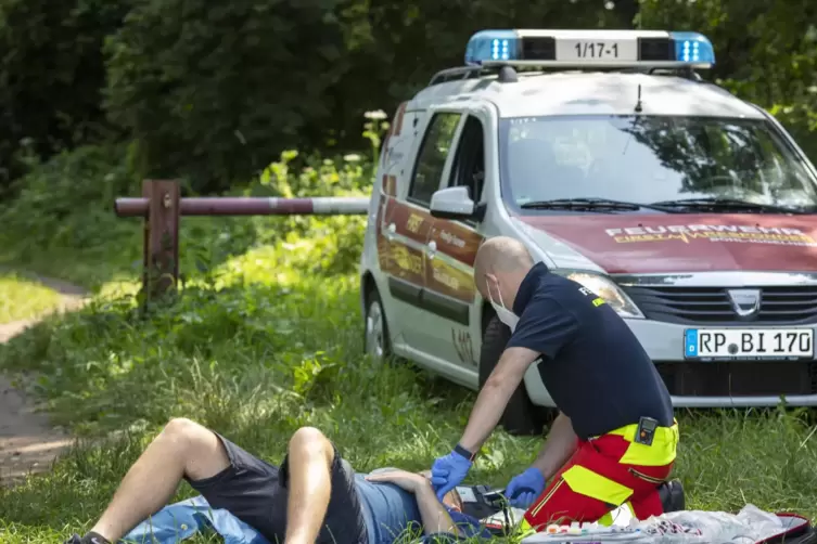 Bei medizinischen Notfällen sind die First Responder schnell vor Ort und leisten Erste Hilfe. 