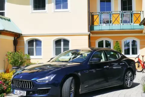 Dreizack am Kühlergrill: der Maserati Ghibli. 