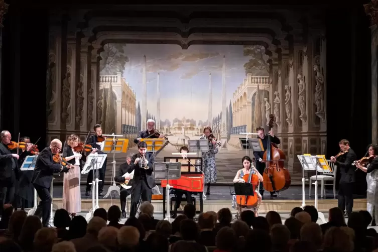 Wie immer ein besonderes Vergnügen: das Weihnachtskonzert des Philharmonischen Barock Orchesters Heidelberg. 