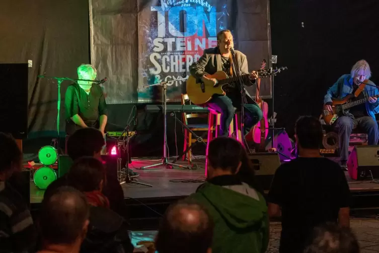 Eines von 31 Konzerten, das die Macher des Musikclubs Schalander 2021 in Kusel organisieren konnten: Die verbliebenen Ton Steine