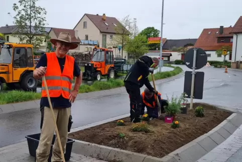 Wollen ihr Dorf weiterentwickeln: die Mitglieder der Initiative „Gerolsheim bewegt sich“.