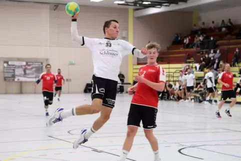 Früher am Ball: TSV und Matej Jukanovic.
