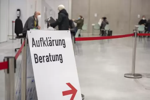 Der Betrieb im Impfzentrum Wörth läuft seit 24. November 2021 wieder. 