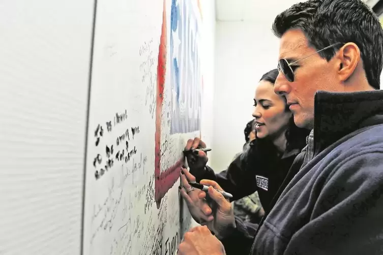 Tom Cruise und &bdquo;Mission-Impossible&ldquo;-Partnerin Paula Patton kamen 2011 in die Westpfalz. 
