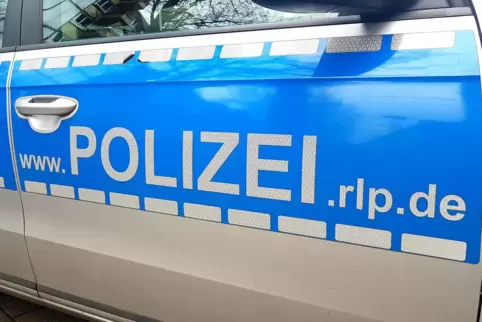 Die Polizei hofft auf Hinweise von Zeugen des Unfalls, der sich am Samstagmittag auf der L386 zwischen Rittersheim und Bischheim