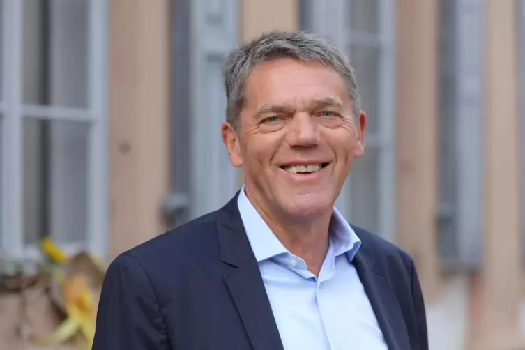 Karl Sch&auml;fer. 