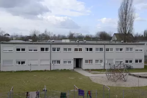In den Asylbewerberunterkünften wie im Rheingönheimer Rampenweg sind 610 Menschen von den höheren Gebühren betroffen.